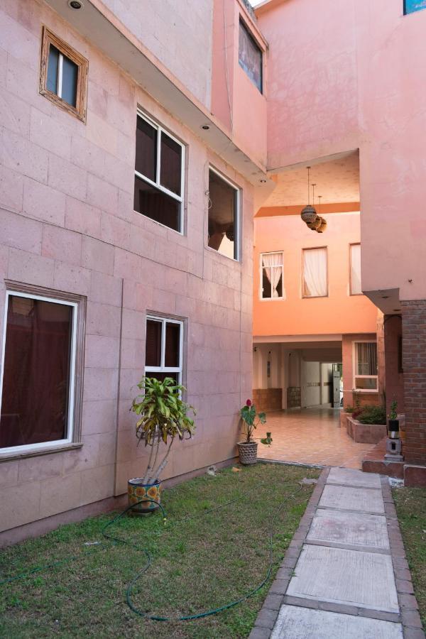Hotel Alameda Maravatío מראה חיצוני תמונה