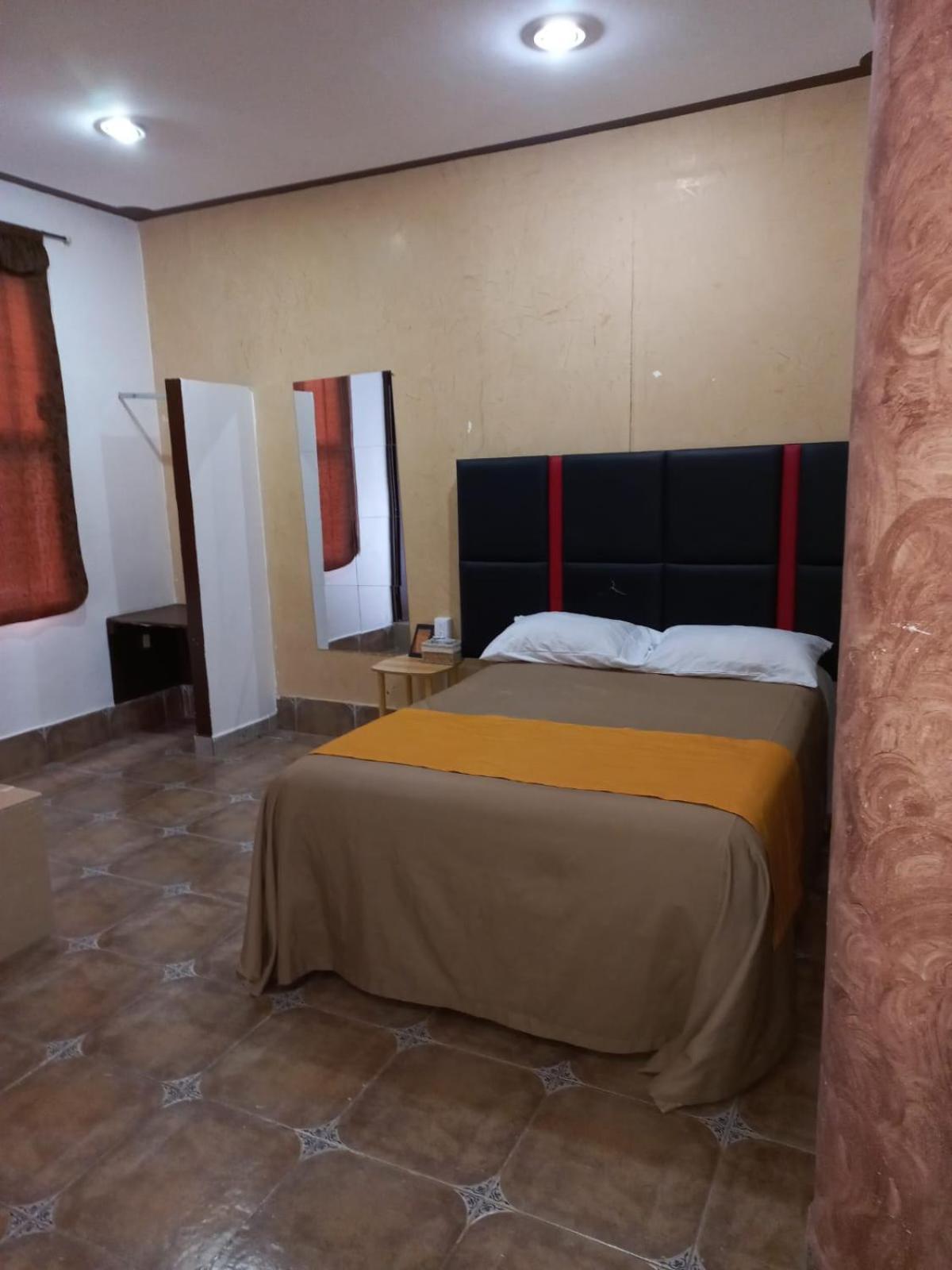 Hotel Alameda Maravatío מראה חיצוני תמונה