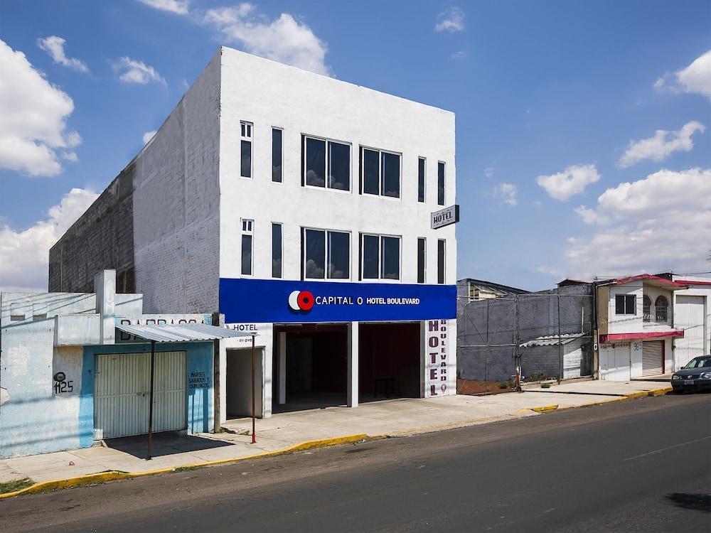 Hotel Alameda Maravatío מראה חיצוני תמונה