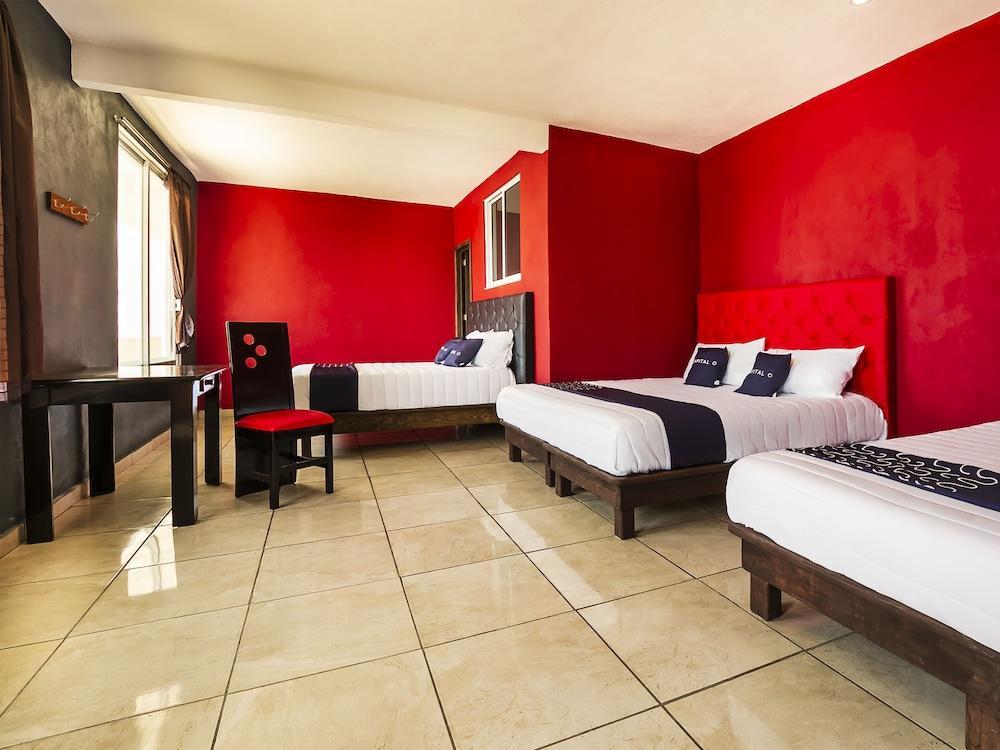 Hotel Alameda Maravatío מראה חיצוני תמונה